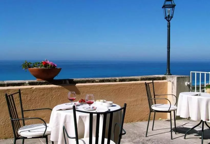 Hotel Ristorante Le Clarisse