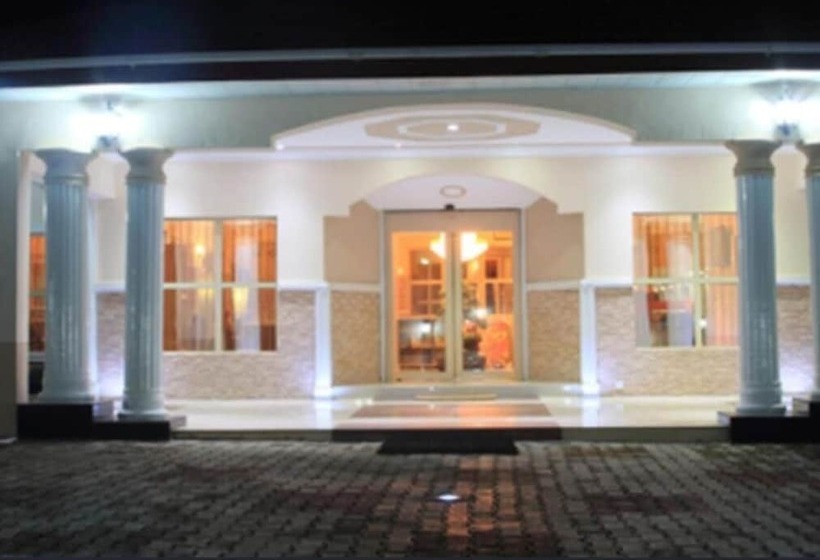 هتل Sdm Tavern And Suites