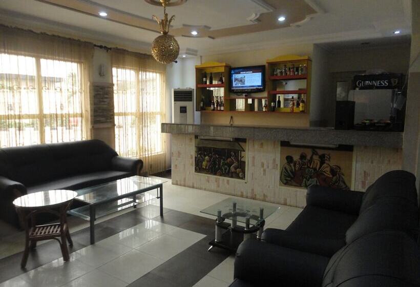 هتل Sdm Tavern And Suites