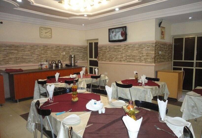 هتل Sdm Tavern And Suites