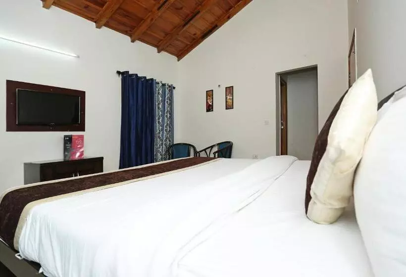 Hotel Silver Tree Inn