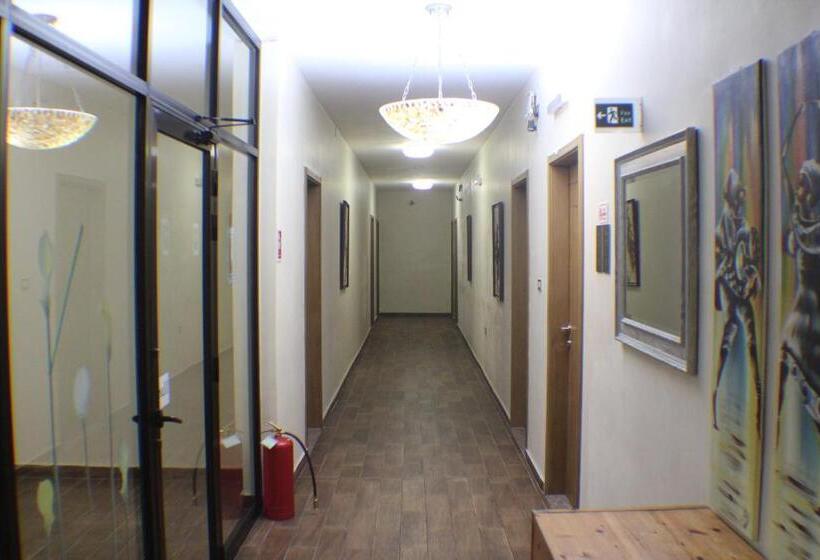 Murex Plaza Hotel & Suites