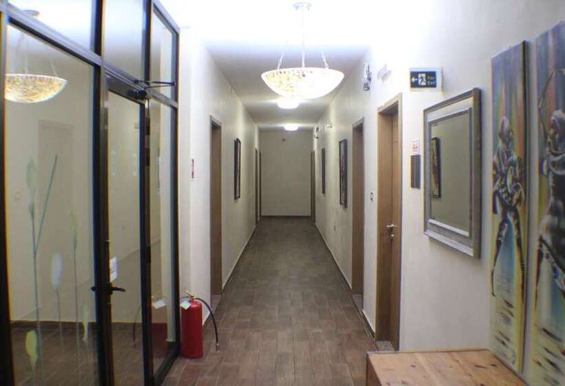 Murex Plaza Hotel & Suites