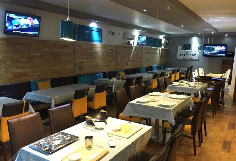 Murex Plaza Hotel & Suites