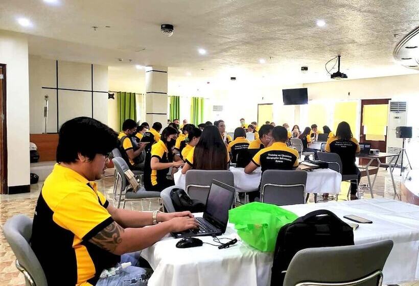 Panzió B&j Guesthouse And Functions Inc