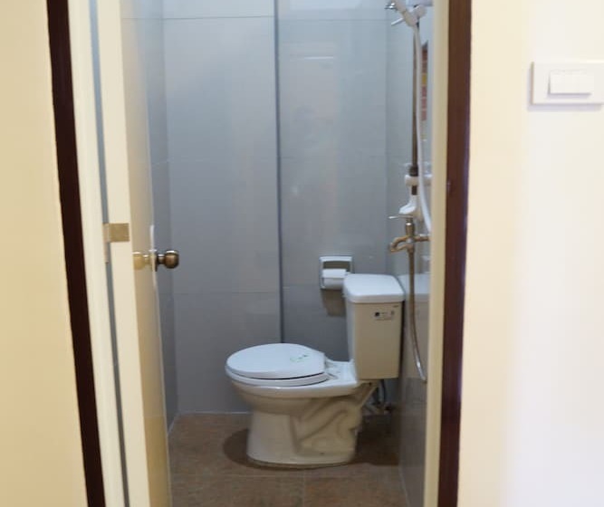 Panzió B&j Guesthouse And Functions Inc