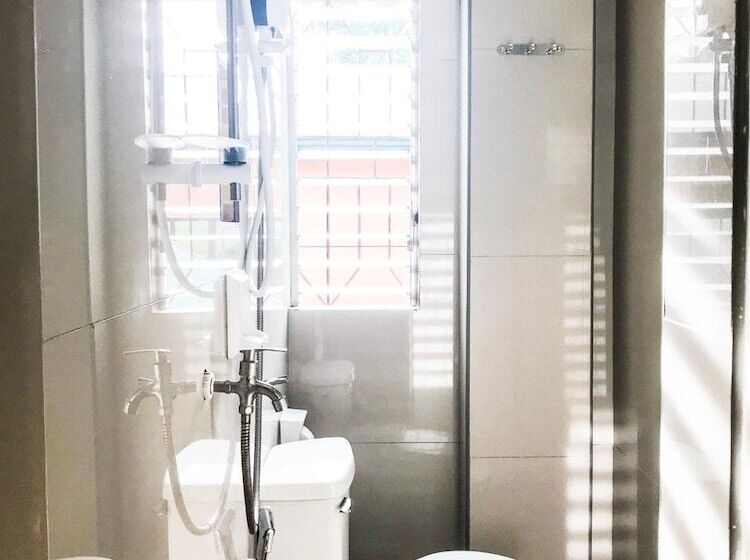 Panzió B&j Guesthouse And Functions Inc