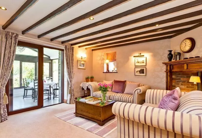 ペンション Hill Crest Country Guest House