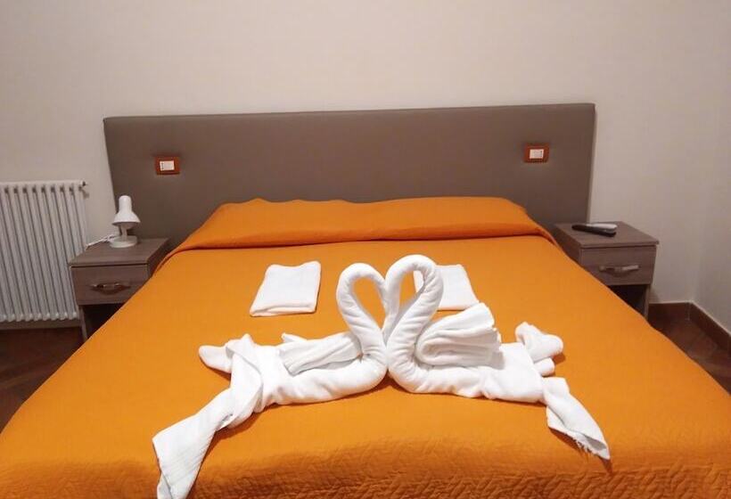 پانسیون Home To Fly