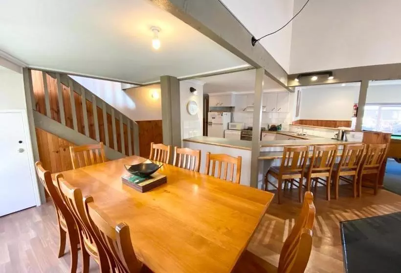 Crystal Brook Lodge