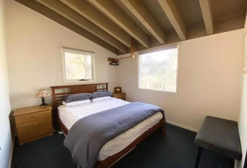Crystal Brook Lodge