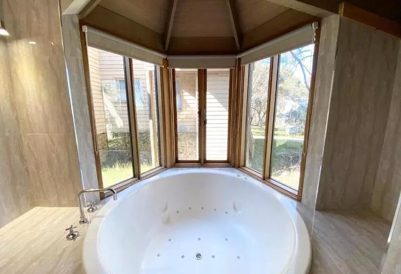 Crystal Brook Lodge