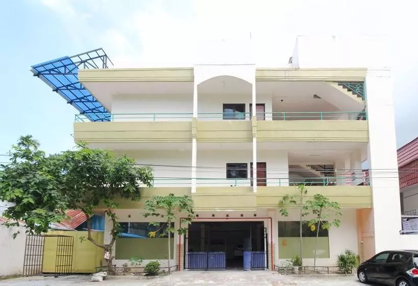 ホテル Markoni 18 Balikpapan By Roomah