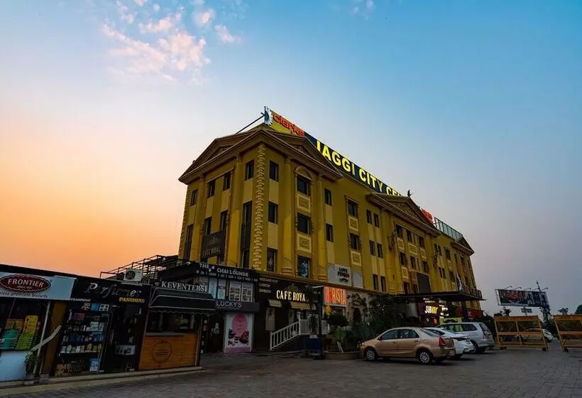 Hotelli Clarks Inn Ambala