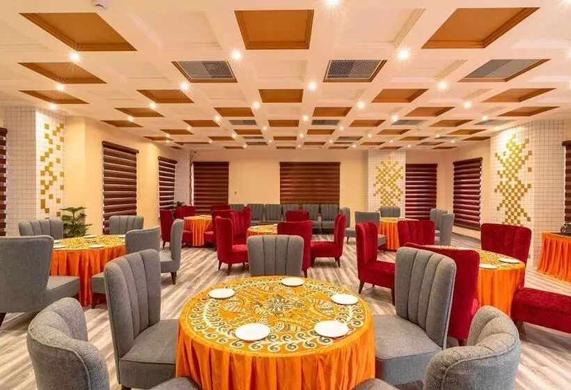 Hotelli Clarks Inn Ambala