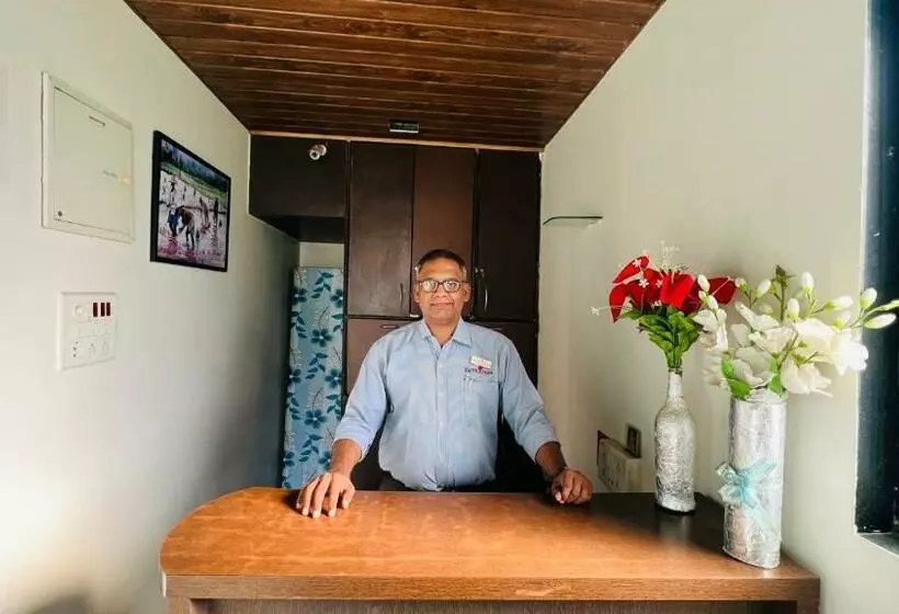 Hotelli Farm House Residency