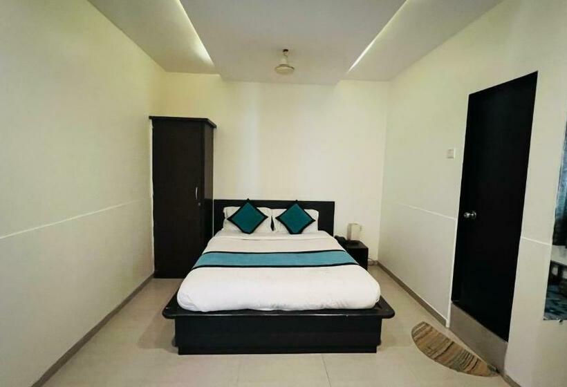 Hotel Farm House Residency