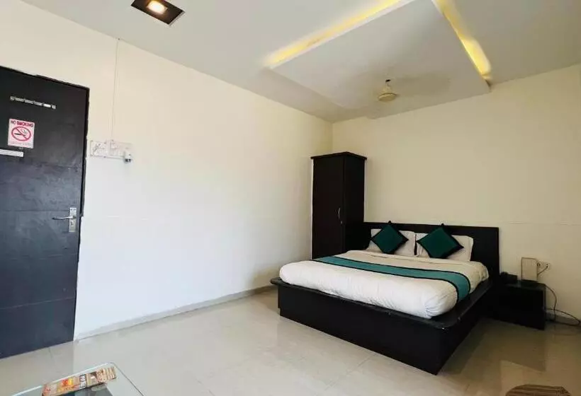 Hotelli Farm House Residency