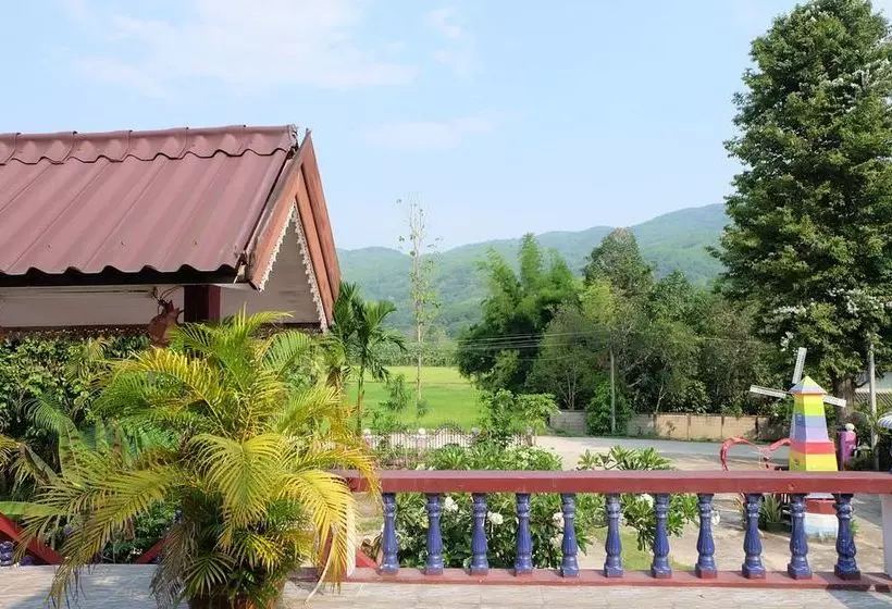 Hotelli Somruthai Resort