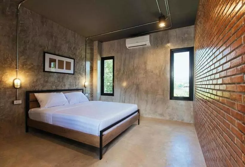 ホテル The Camp Muay Thai Resort And Academy
