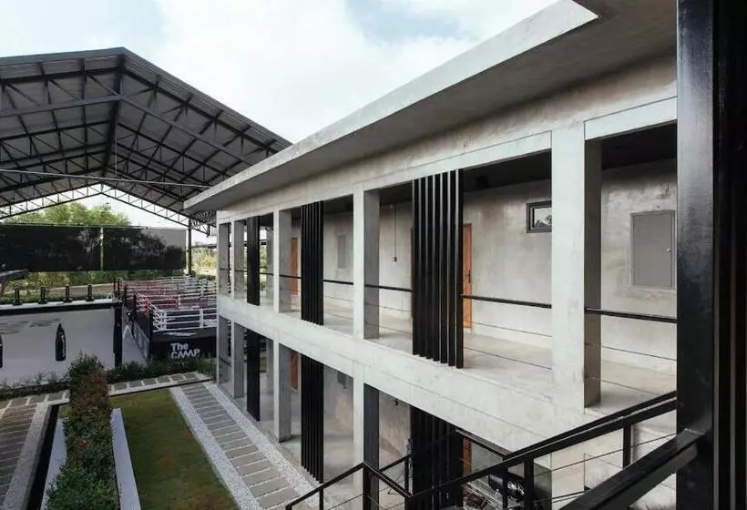 ホテル The Camp Muay Thai Resort And Academy