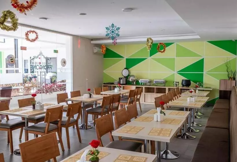 Hotel Three Eight Front One Boutique Batu Malang