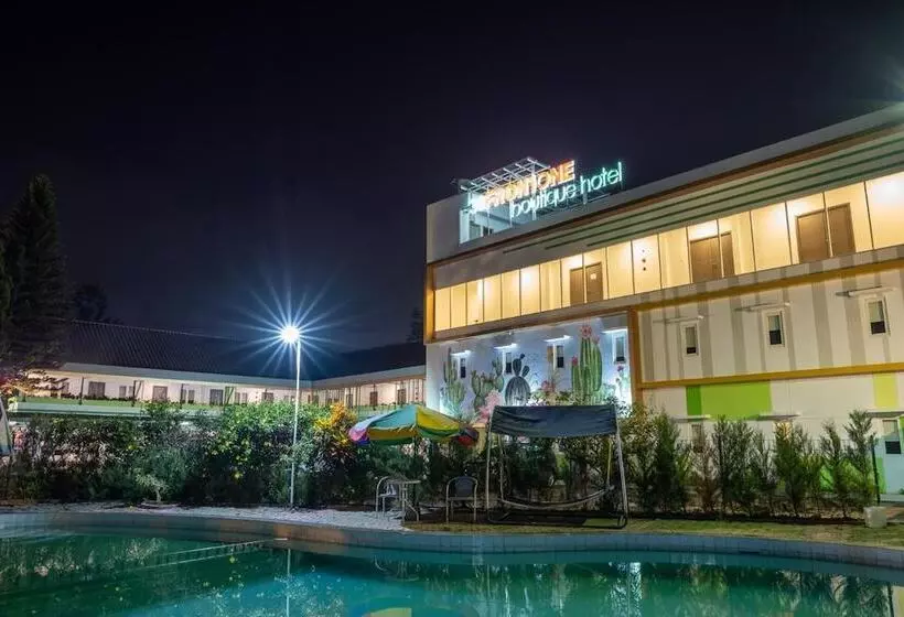 Hotel Three Eight Front One Boutique Batu Malang