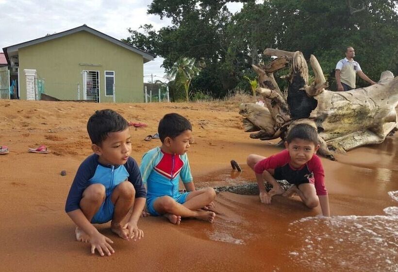 D Pantai Homestay Kuala Sg. Baru