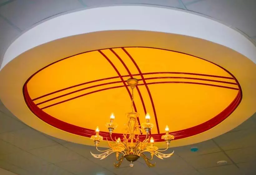 مسافرخانه Mandarin Hotel & Fitness Center