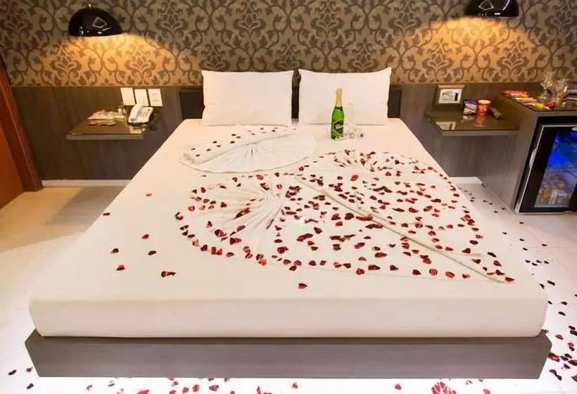 ホテル Alvorada Suites