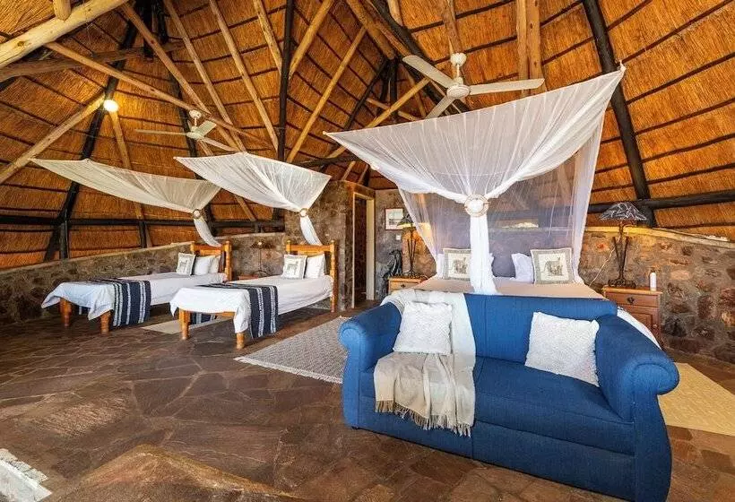 هتل Hornbill Lodge