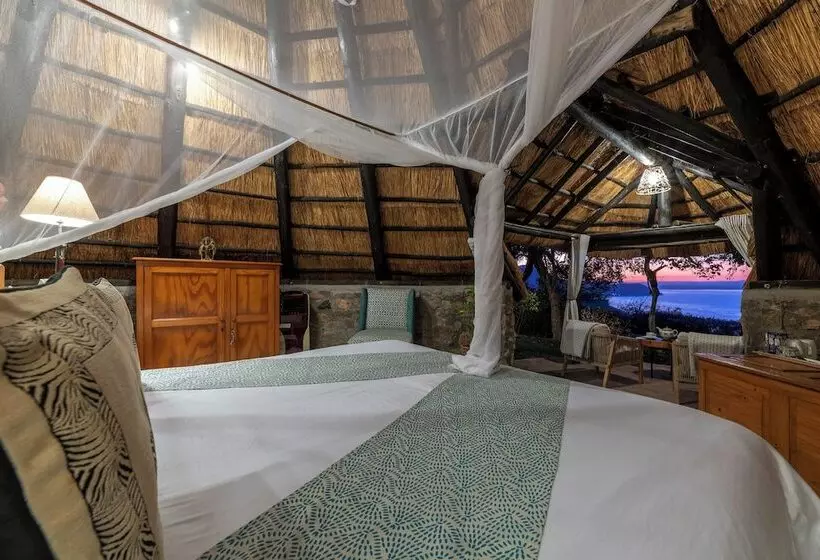 هتل Hornbill Lodge