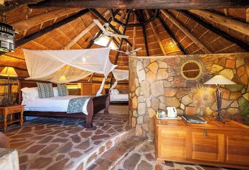 هتل Hornbill Lodge