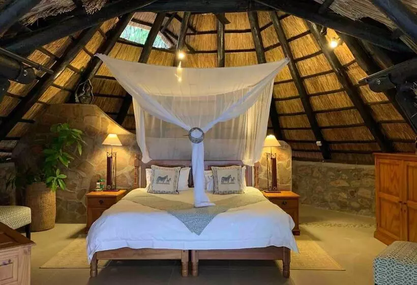 هتل Hornbill Lodge