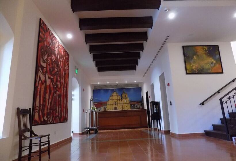 هتل La Recolección