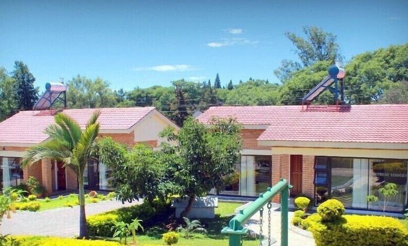 هتل Retreat Lodge And Conference Centre