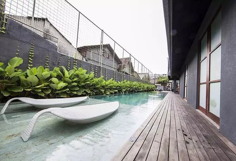 M Boutique Hostel