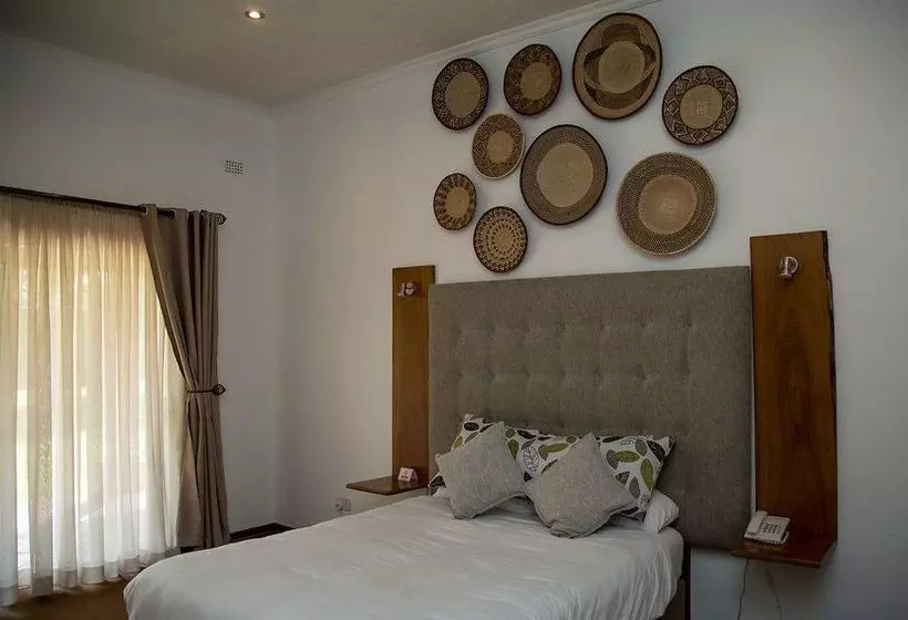 پانسیون Greystone Lodge