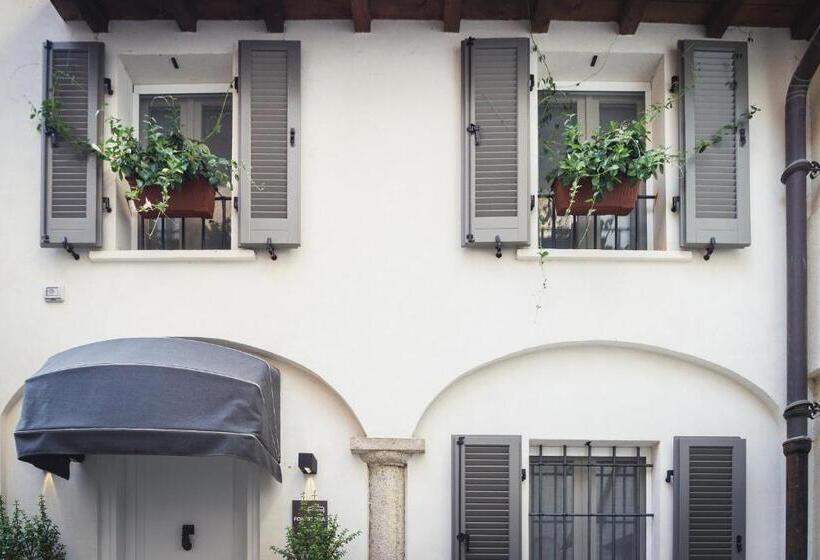 פנסיון Piccola Torre Maison