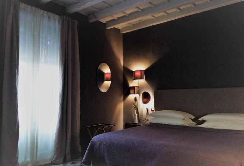 פנסיון Piccola Torre Maison