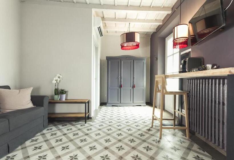 פנסיון Piccola Torre Maison