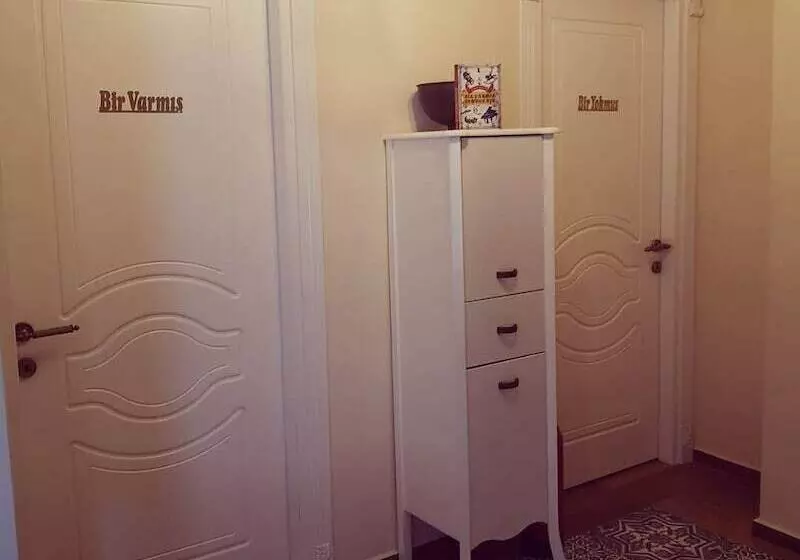 Majatalo Sihirli Kitap Kahve Konuk Evi