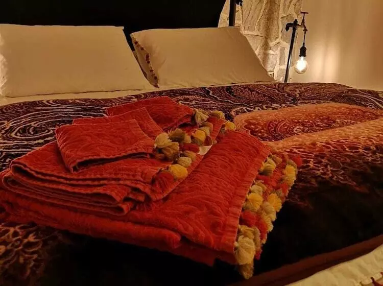 Majatalo Sihirli Kitap Kahve Konuk Evi