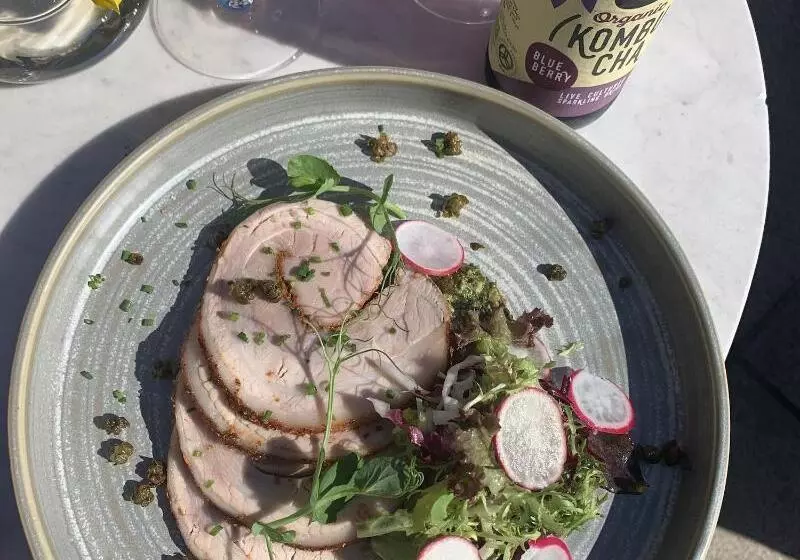 Majatalo The Horse & Hound