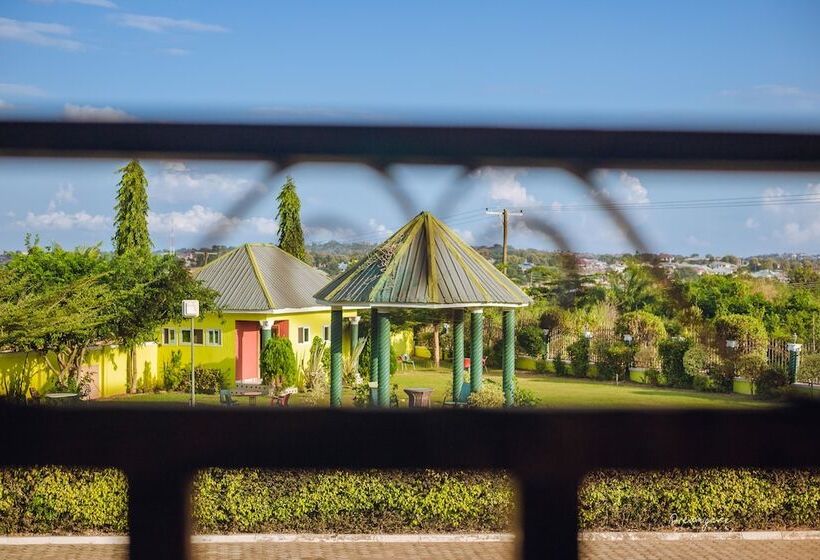 Sheilas Executive Hotel & Lodge