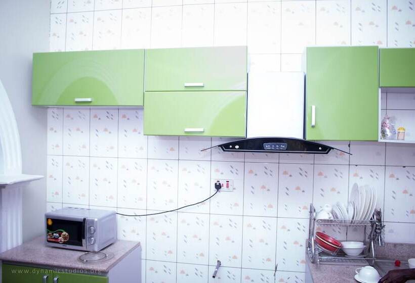 Sheilas Executive Hotel & Lodge