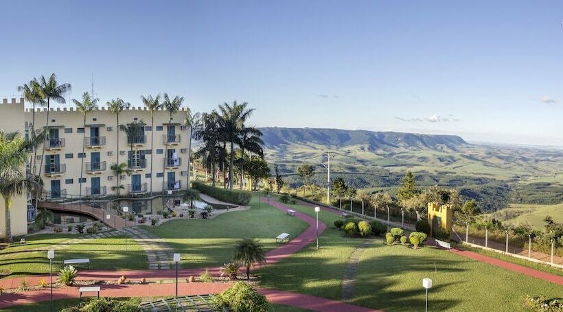 ホテル Jardim Da Serra