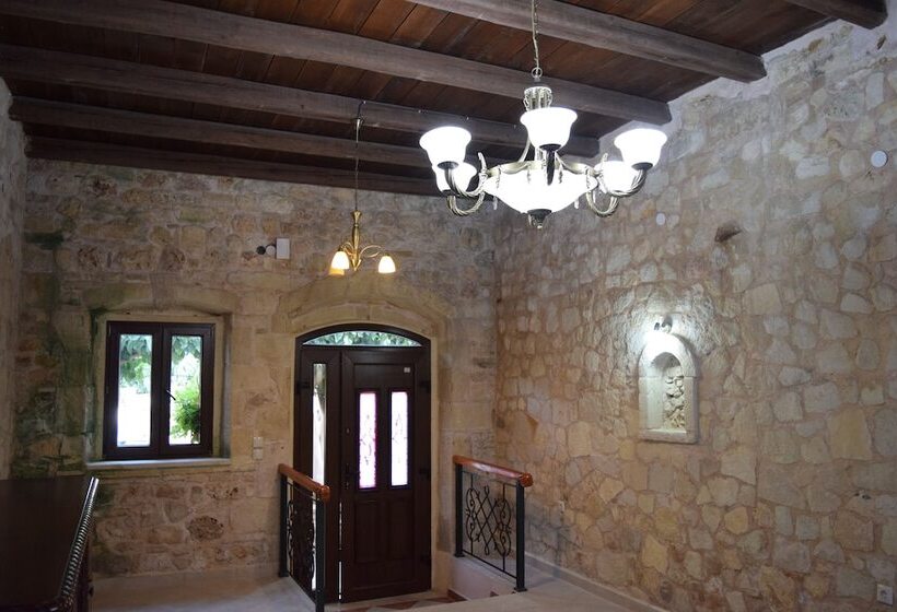 Venetian Cistern Villa