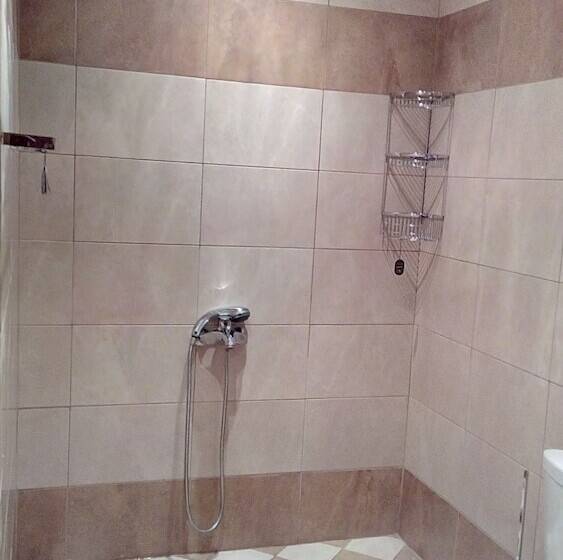 Venetian Cistern Villa