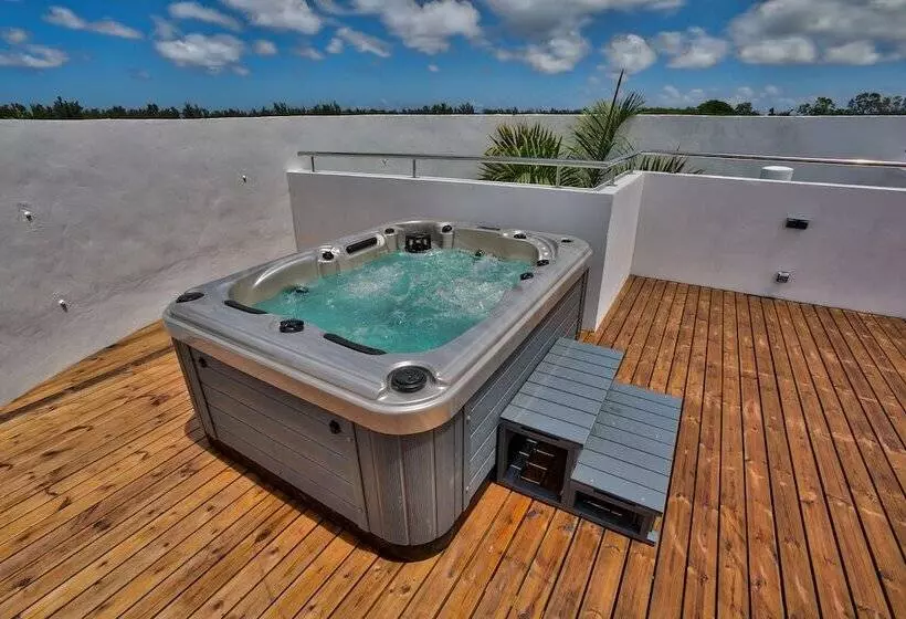 Villa De Haut Standing Diroma